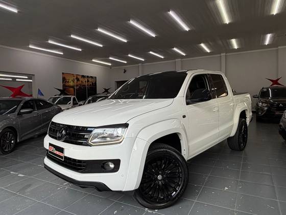 VOLKSWAGEN AMAROK 2.0 HIGHLINE ULTIMATE 4X4 CD 16V TURBO INTERCOOLER DIESEL 4P AUTOMÁTICO VOLKSWAGEN AMAROK 2.0 HIGHLINE ULTIMATE 4X4 CD 16V TURBO INTERCOOLER DIESEL 4P AUTOMÁTICO